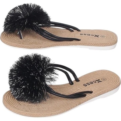 Дамски чехли в черно с понпон