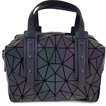 Image 1 of Интересна хамелеонова чанта