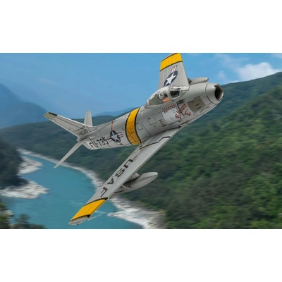 Corgi F-86E Sabre USAF 25th FIS Major William T. ‘Bill’ Whisner Jr. 1952 1:72