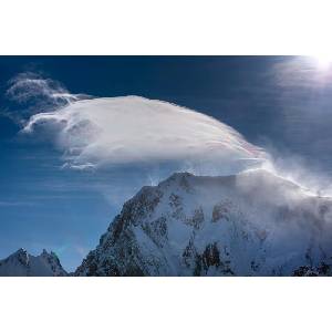DIMEX ART Флизелинов фототапет облак над планината 375 x 250 см
