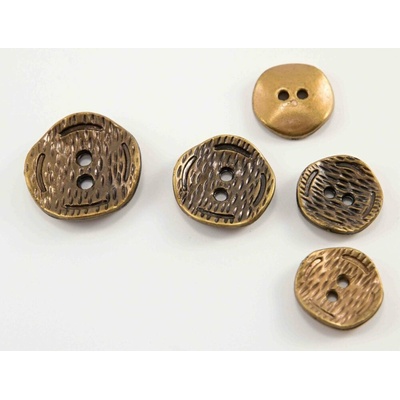 Dierkový pokovený gombík - staromosaz - priemer 1,8 cm