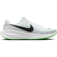 Nike Revolution 8
