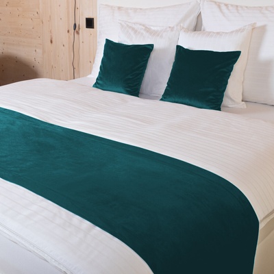 Biante přehoz na postel Zamatový Velvet Prémium SVP-025 Petrolejový 50 x 140 cm