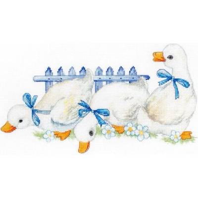 Luca-S Гъски в реката - гоблен със схема b1143