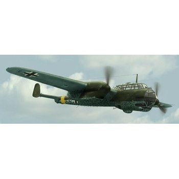 ICM Do 215B-4 1:72