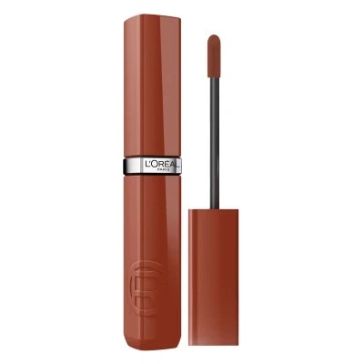 L'Oréal Paris Tekutá rtěnka Infaillible Laque Resistance 223 Toasted Beige 4,3 ml
