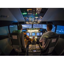 Pilotování simulátoru Boeing 737 NG