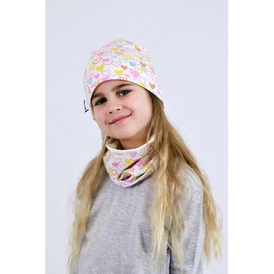 KocourMourek SET Čepice + Nákrčník SRDÍČKA barevná na smetanové