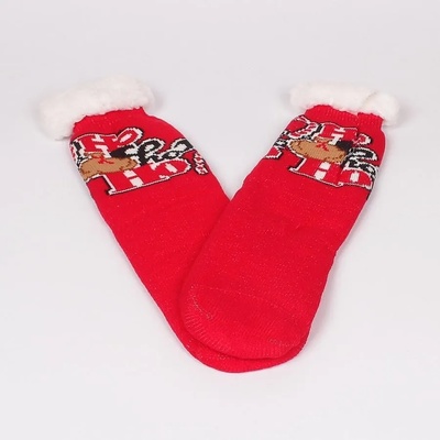 Дамски коледни чорапи в червен цвят с пухкава вата
