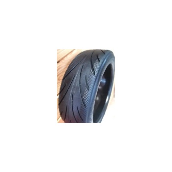Image 1 of Безкамерна гума 60/70-6.5 Tubeless за ел. тротинетка Ninebot