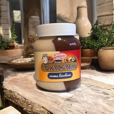 Gandola Dvojfarebná nátierka s lieskovcami 400 g