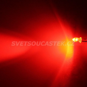 Hebei LED 3mm červená 3000mcd 30° čirá 330MR2C