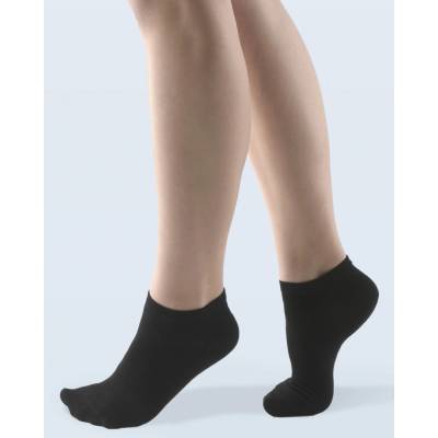 Gina ponožky kotníčkové bezešvé jednobarevné 82005P černá