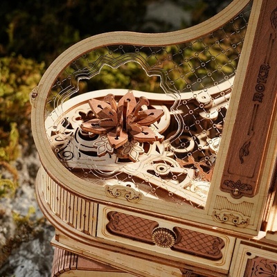 RoboTime 3D drevená skladačka hracej skrinky Kúzelné piano (mechanický pohon)
