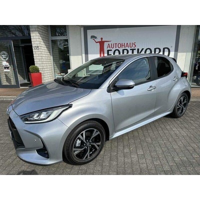 Toyota Yaris 1.5 Hybrid Style 96 kW