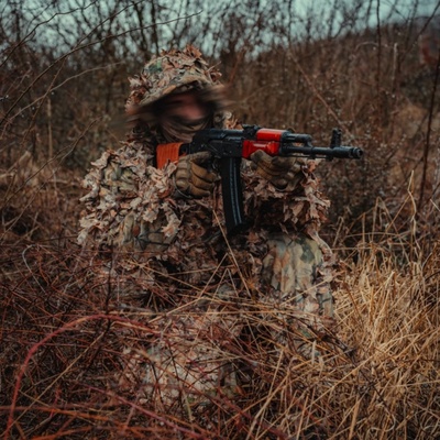 Kicking Mustang Maskovací komplet KMCS Ghillie Suit 4.0 Woodland Floor – Zboží Dáma