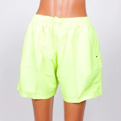 Мъжки къси панталони в неоново зелено