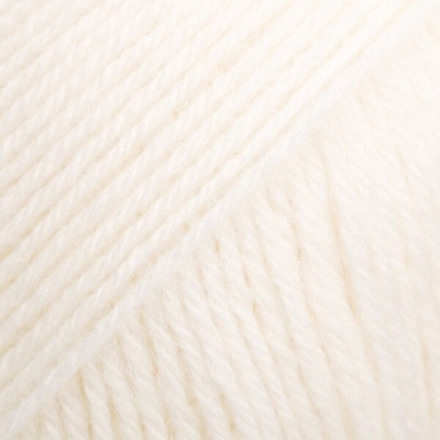 DROPS Design Fabel Uni Color 100 Off White Плетива прежда (1070100)