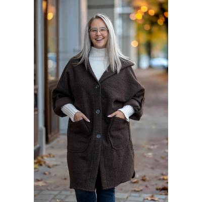 Italy Fashion Larisa Latte