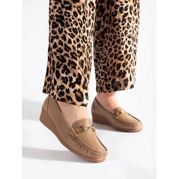Zajímavé dámské béžové mokasíny na klínku