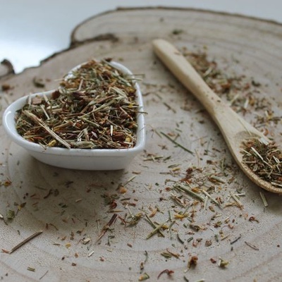 Biorůže Třezalka tečkovaná nať nařezaná Hypericum perforatum Herba hyperici 250 g