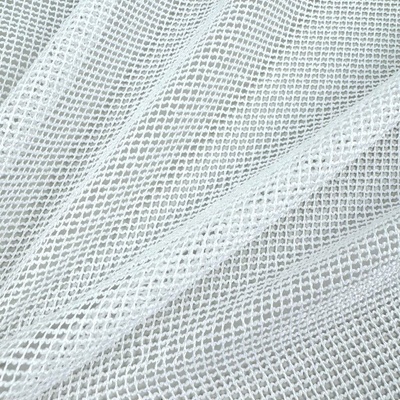 Záclonová látka se síťovanou strukturou v. 300 cm – Bílá