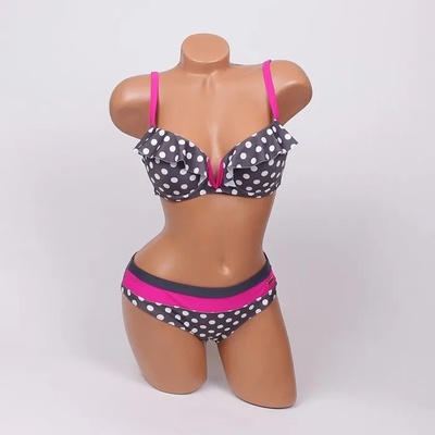 Стилен бански в сиво и цикламено с точки - чашка В