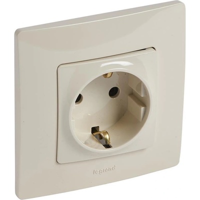 Legrand Контакт ШУКО 16A в блистер цвят крем Niloe - 396474 (396474)