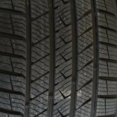 Vredestein Quatrac Pro 215/50 R17 95Y