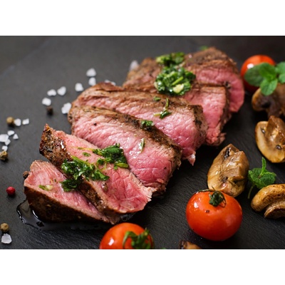 Remoska Kurz: Maso a steaky Termín: Dárkový poukaz bez termínu (termín vybere obdarovaný) 3200,00 Kč