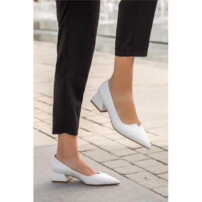Moda Trend Дамски елегантни обувки с широк ток - Бели #363042 (363042_Бяло)