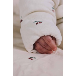 Konges Sløjd Бебешки памучен къс гащеризон NEWBORN ONESIE WITH HOOD (KS2601)