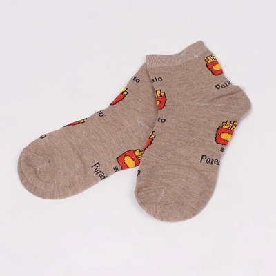 Детски чорапи в бежов цвят с картинка