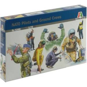 Italeri Комплект модел фигури 1246 - НАТО ПИЛОТИ И НАЗЕМЕН ЕКИПАЖ (1: 72)
