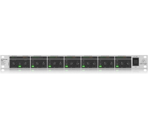 Behringer MX882 V2