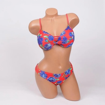 Image 1 of Червен бански с прекрасни сини рози - чашка b