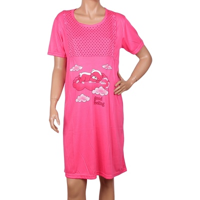 Нощница за кърмачки в цвят розов корал с апликация мече