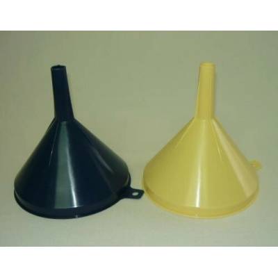nálevka d18cm, plast
