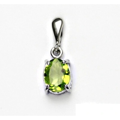 Čištín Stříbrný přívěsek přírodní olivín P 1244