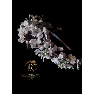 Radi handmade Елегантна диадема с малки бели цветя (670)