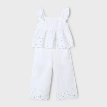 Mayoral Комплект дълъг панталон перфорации и потник в бял цвят за мини момиче Майорал