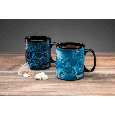 Paladone Hrnek Dungeons & Dragons měnící se 550 ml