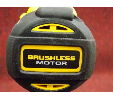 DeWalt DCD777S2T