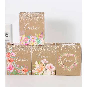 Image 1 of Armtoys ПОДАРЪЧНА ЧАНТА СРЕДЕН РАЗМЕР КРАФТ love 42х30х12