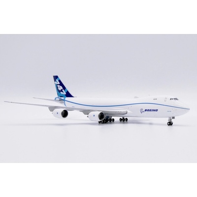 JC Wings B747-8F Boeing Aircraft Company 2009s747-8 Colors 1:400