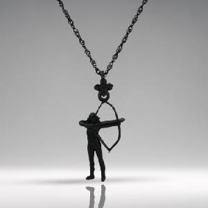  Стрелба с лък - Дамски спортен медальон от сребро 925 с оксидирано покритие - Ръчно изработено спортно бижу - Идеален подарък за жена, фенка на стрелбата с лък - ssj