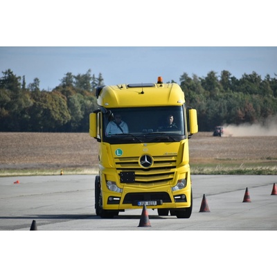 Jízda TRUCKEM 1 osoba 30 minut