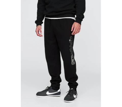 Gap Athletic černe