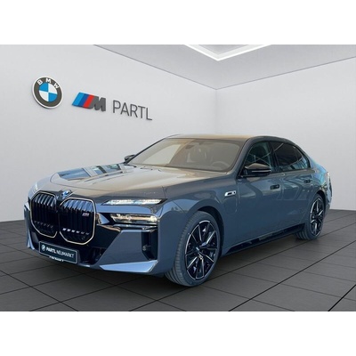 BMW M760e xDrive 420 kW