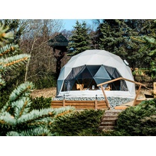 Glamping v Beskydech s wellness a snídaní